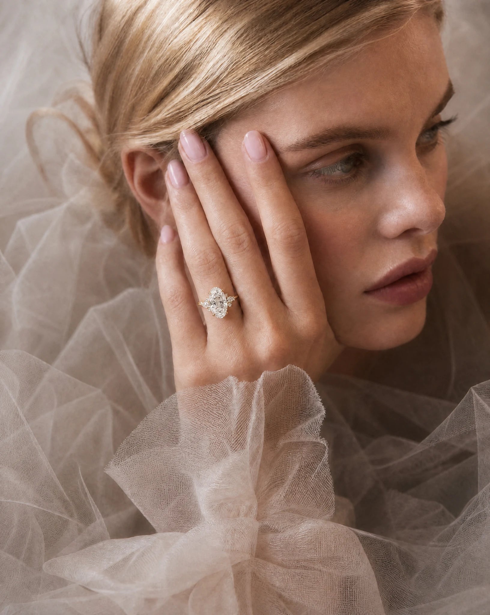 Daphne Cluster Ring | Moval Diamond