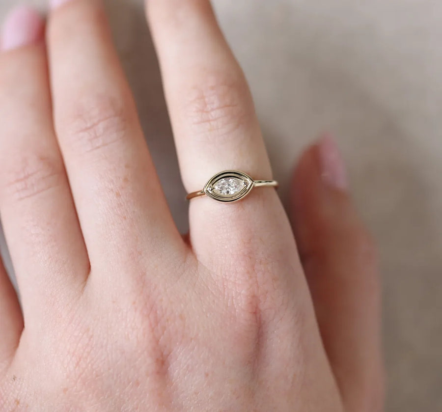 Flow Ring II | Marquise Diamond