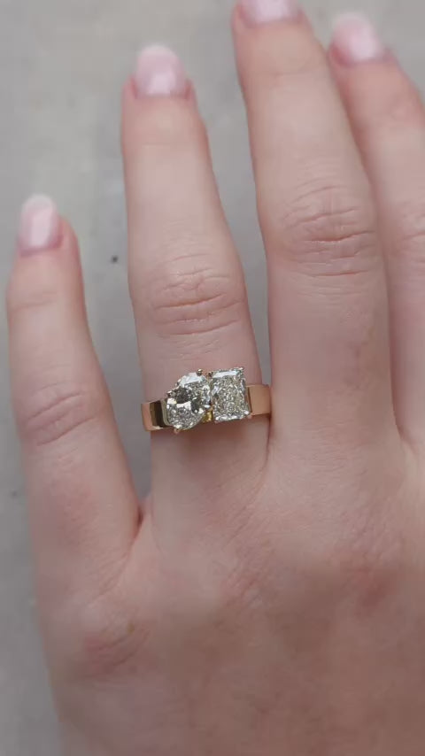 2.09ct Toi et Moi Oval & Radiant Diamond | One Of A Kind
