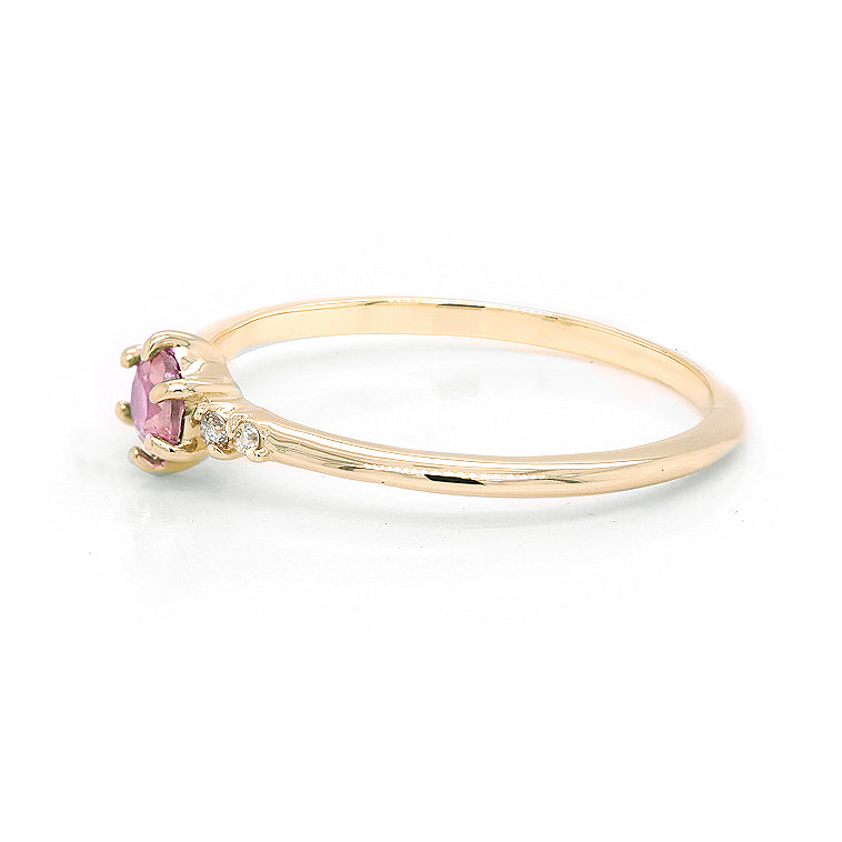 Thea II | pink sapphire & diamonds