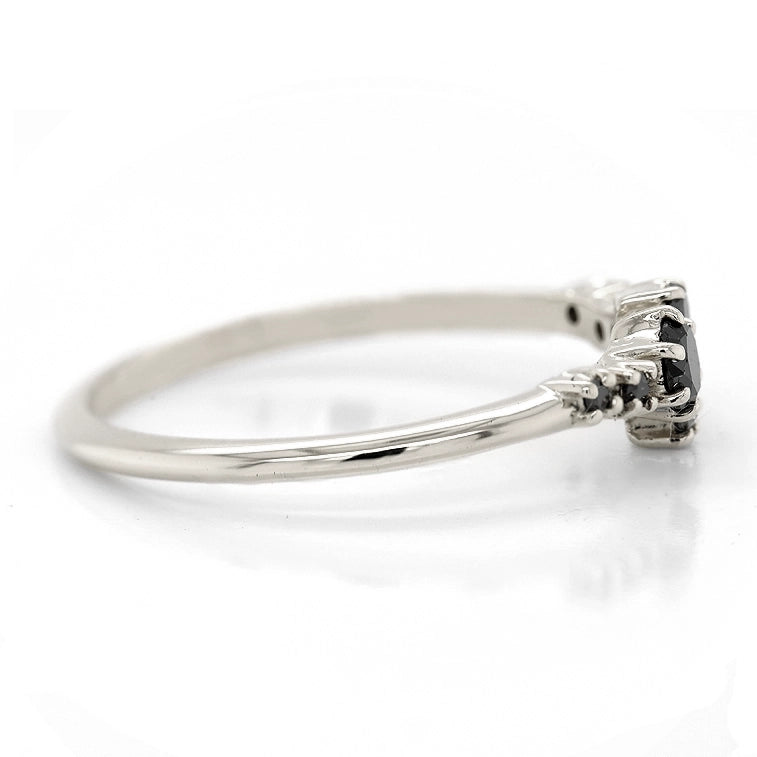 Raya Cluster ring | black diamond