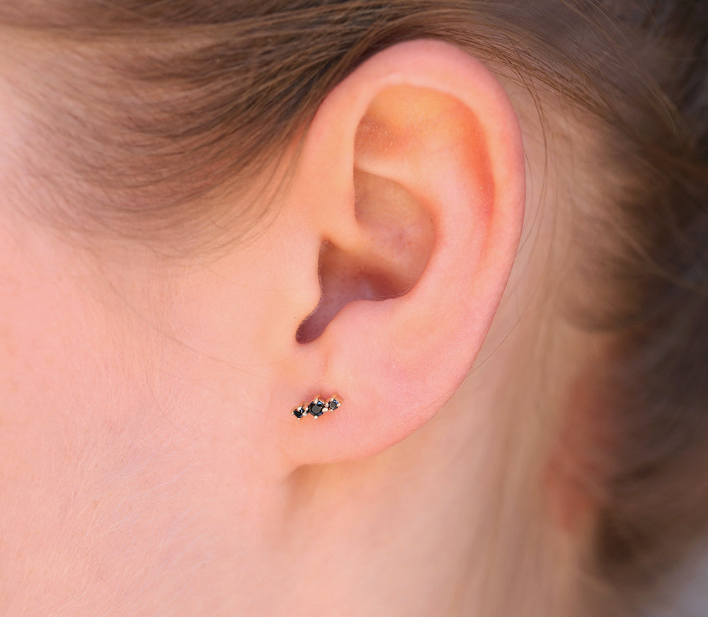 Lia studs II | black diamond