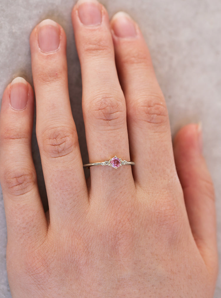 Thea | pink sapphire & diamonds
