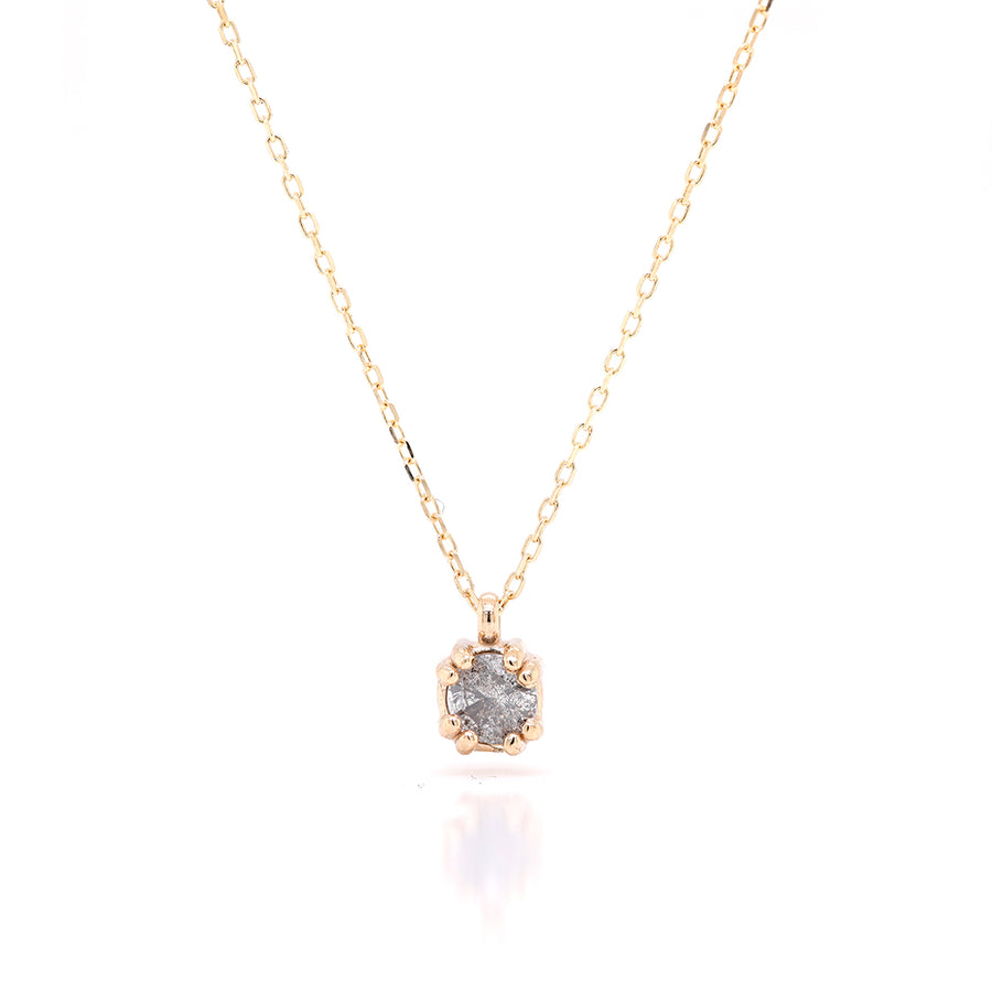 Venus necklace II | grey diamond
