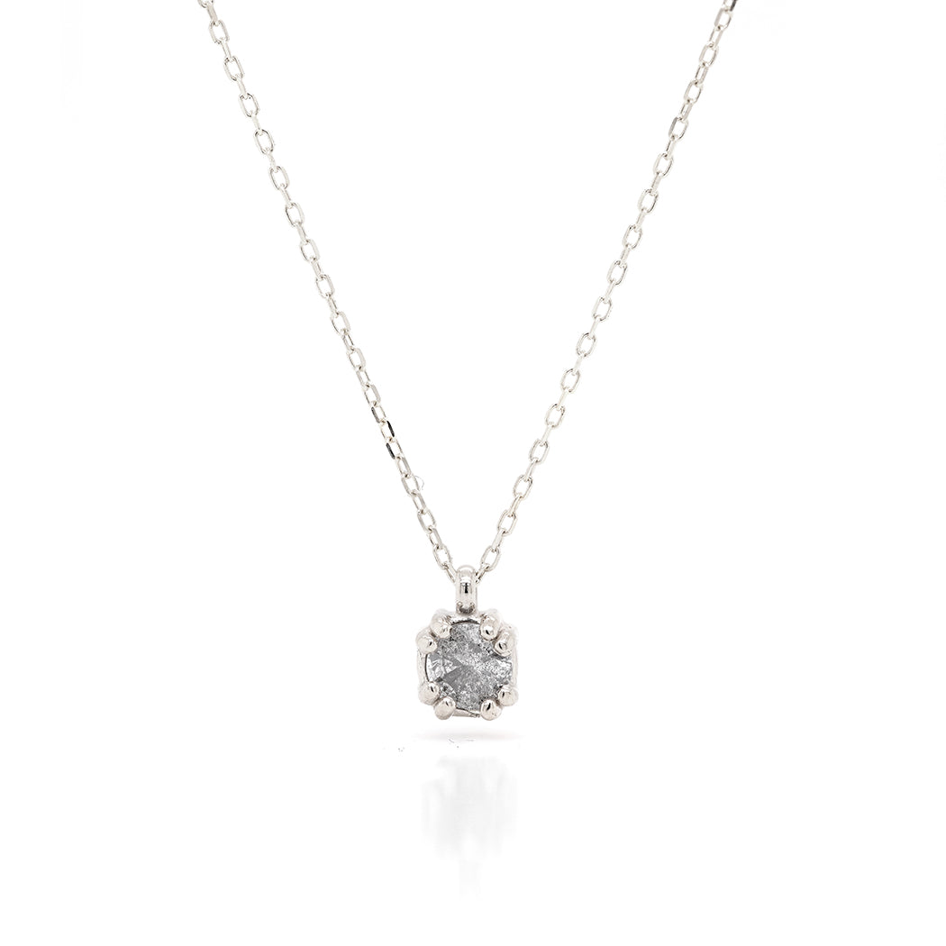 Venus necklace | grey diamond