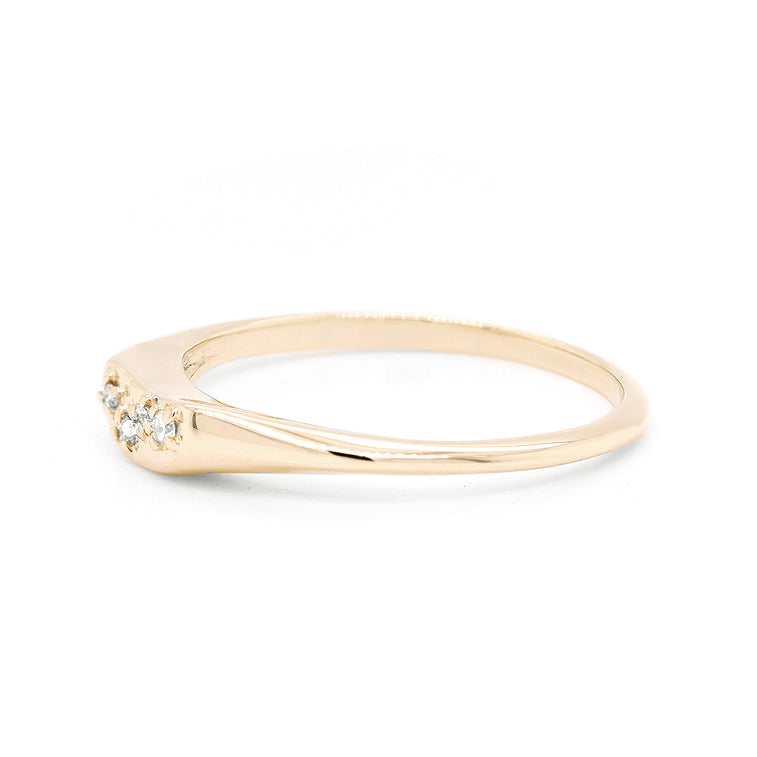 Crescent Signet II | Diamond